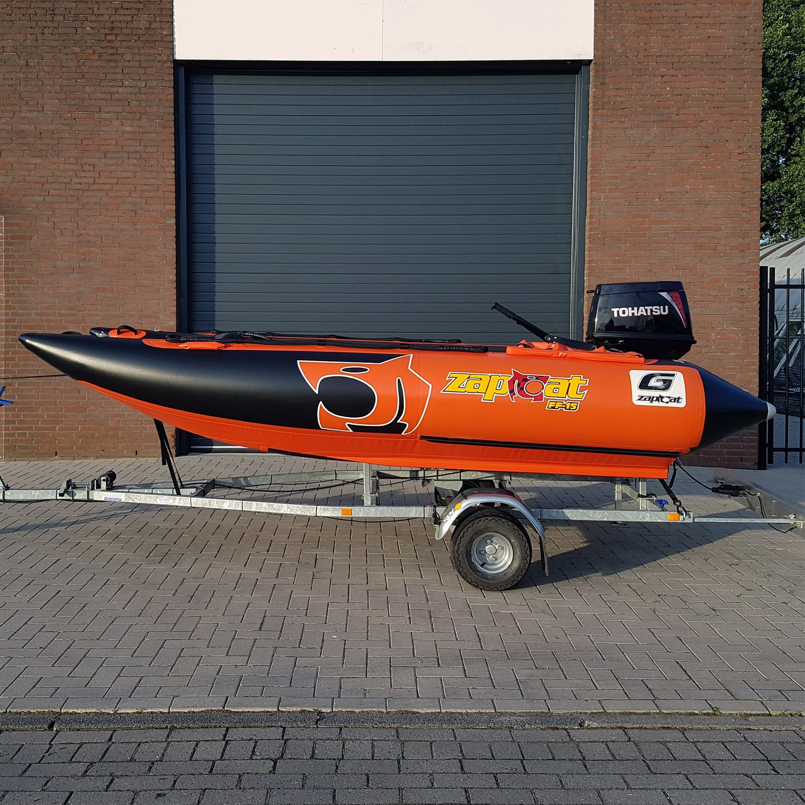 Orange and black Gemini Zapcat FF-15