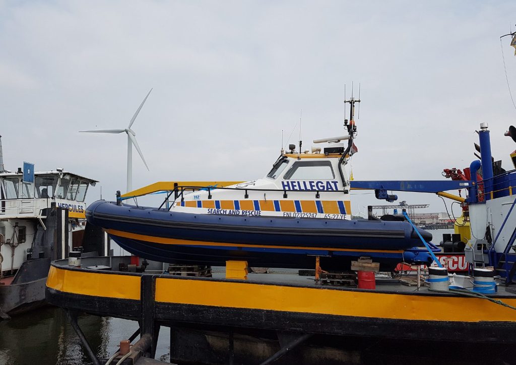 Nieuwe Hypalon-drijvers op reddingboot Hellegat — 2