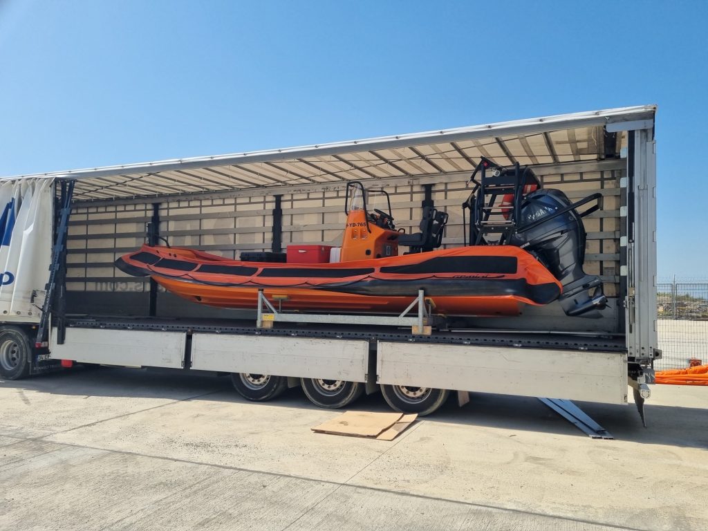 Projectbeeld 11 van Offshore Support RIB bij een Europese kabelaanlanding