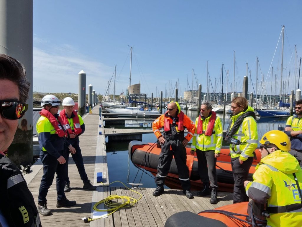 Projectbeeld 22 van Offshore Support RIB bij een Europese kabelaanlanding