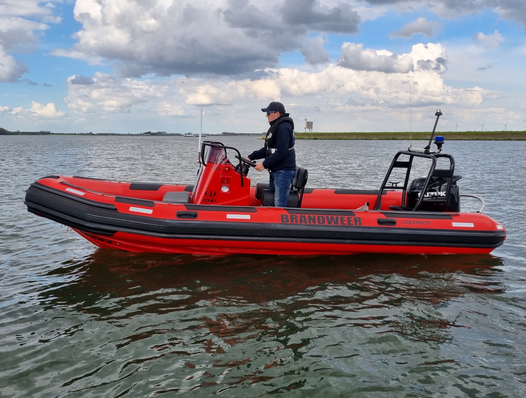 Gemini Marine WR550, galerijbeeld 2