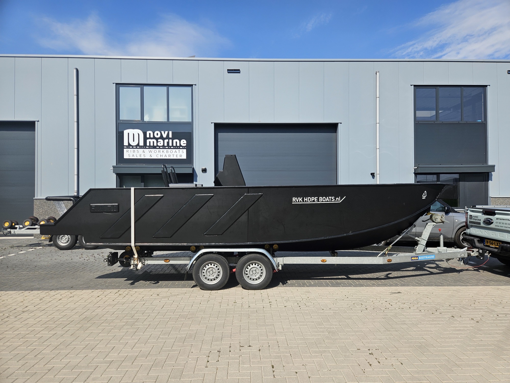 Nieuwe 7 meter HDPE-werkboot beschikbaar voor verhuur