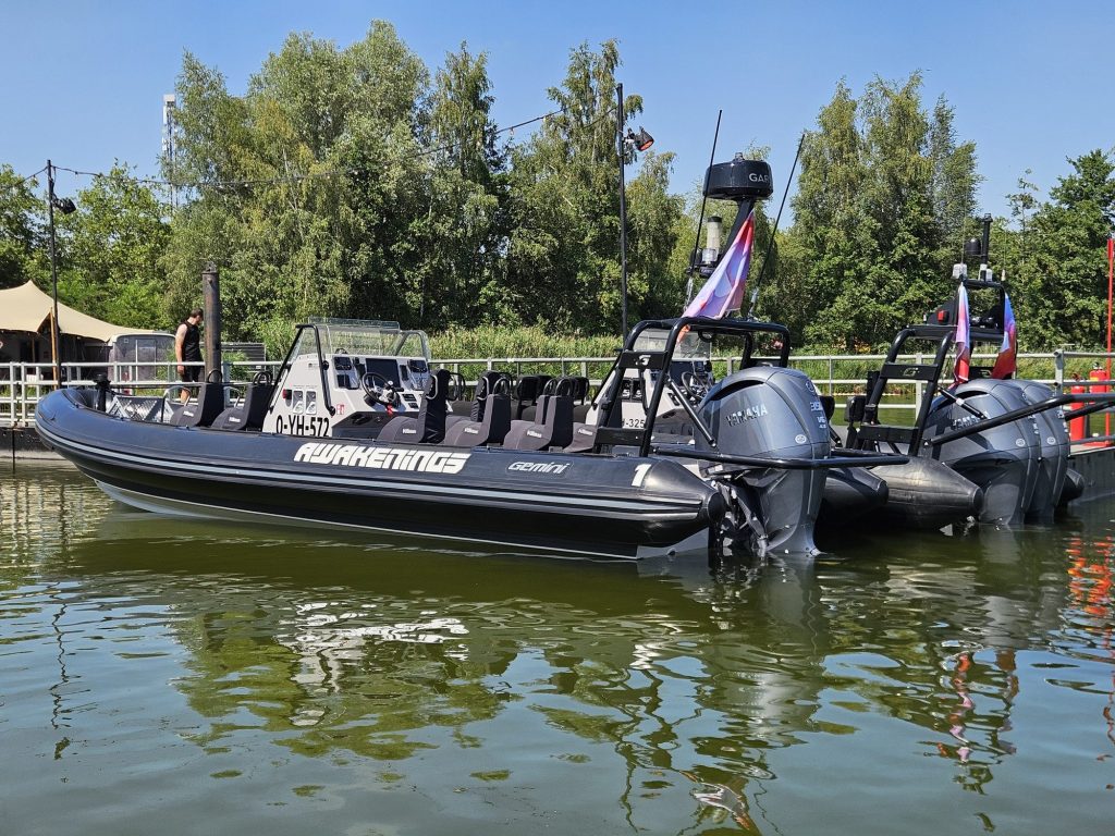 Projectbeeld 14 van Gemini RIB als watertaxi tijdens een festival