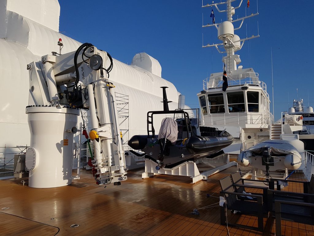 Second support RIB positioned beside the deck crane