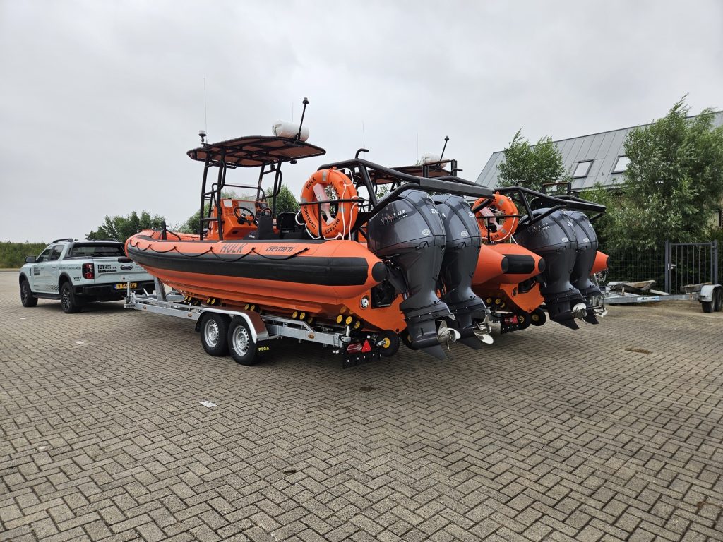 Project image 5 showing Heavy Duty Cable Support RIB with twin Yamaha outboards
