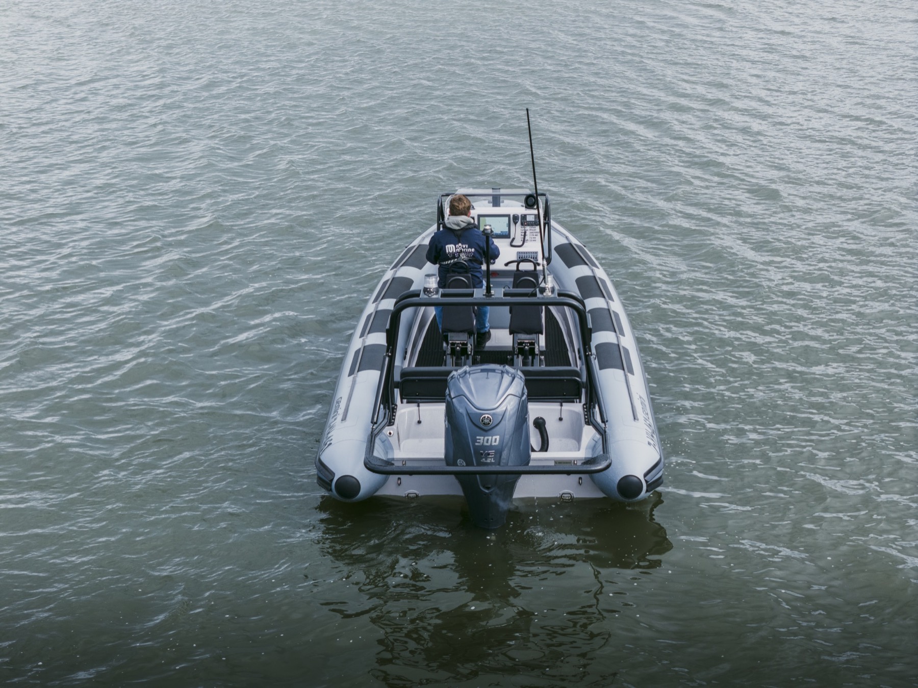Gemini Marine WR720 underway