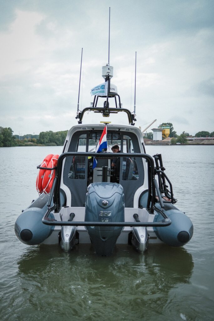Direct stern view of the Gemini WR880 Hybrid Cabin RIB